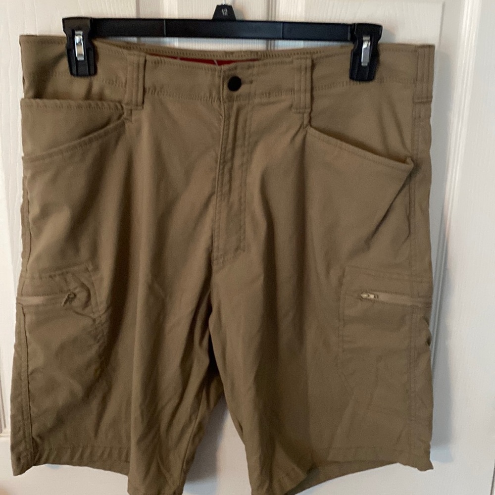 Wrangler shorts for men